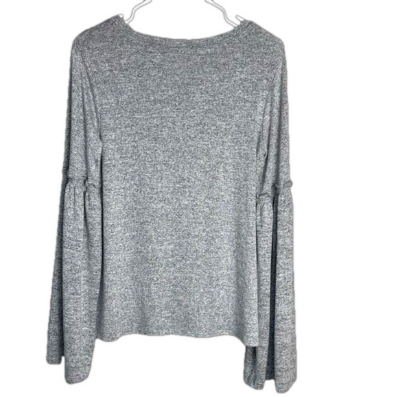 Gap Gray Bell Sleeve Sweater Size M - Picture 3 of 5